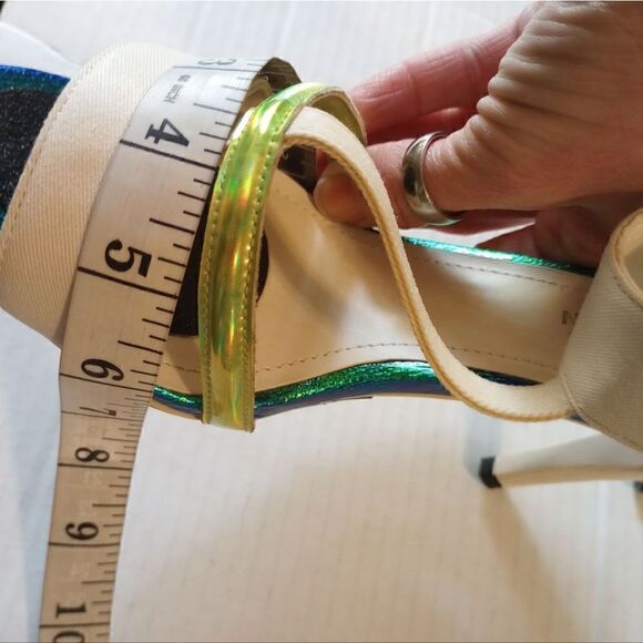 - H&M white mermaid high heels with ankle buckle - Picture 4 of 11